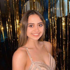 Meet your Posher, Suzy